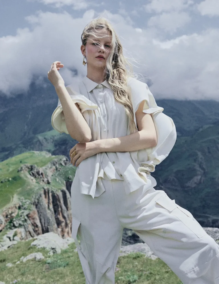 Wind of freedom — Street editorial by Olga Zhiltsova for VOUS Magazine