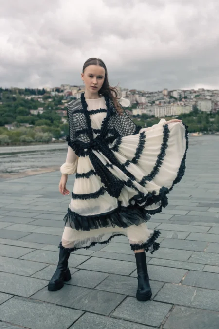 Free wind — Teen editorial by Anzhalika Aheyeva for VOUS Magazine