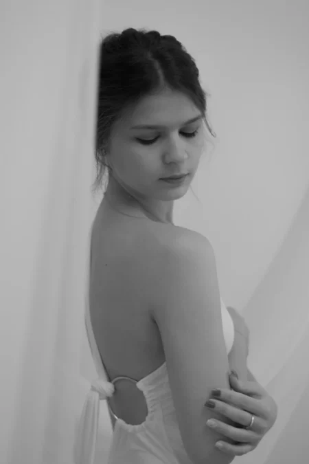 Alyona — Beauty editorial by Анжелика Александрова for VOUS Magazine