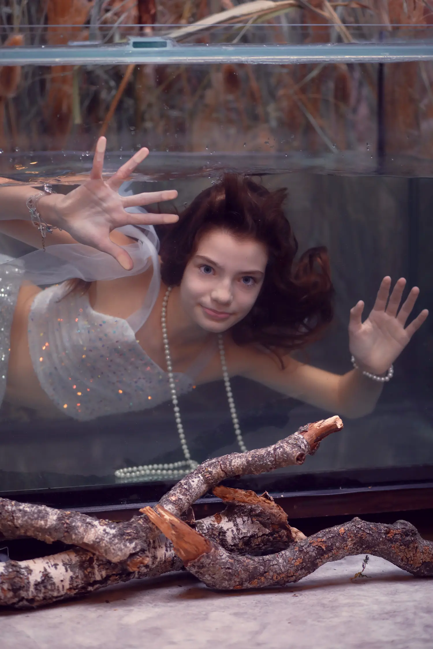 Aquarium — Teen editorial by Дударева Наталия for VOUS Magazine