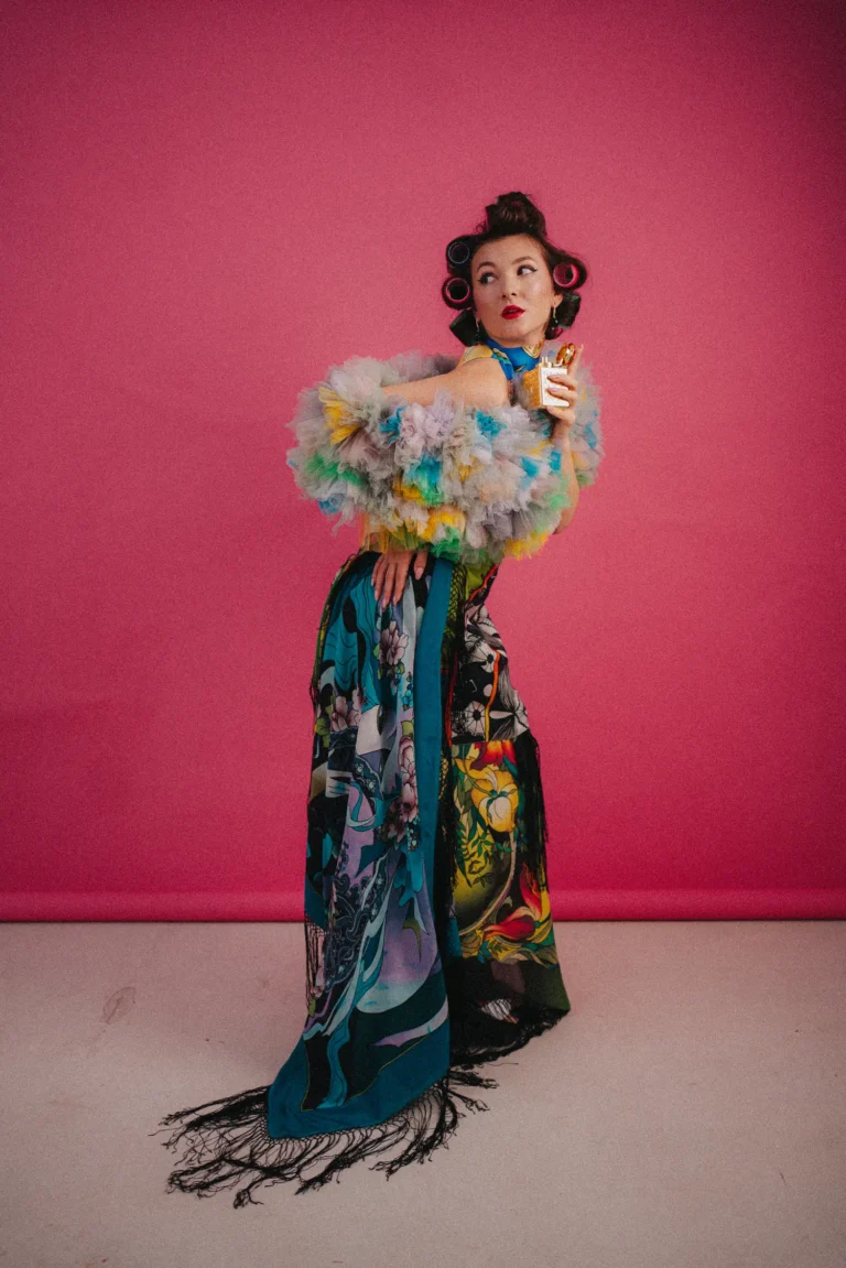 MYART passion — Fashion & Beauty editorial by Polina Ionidi for VOUS Magazine