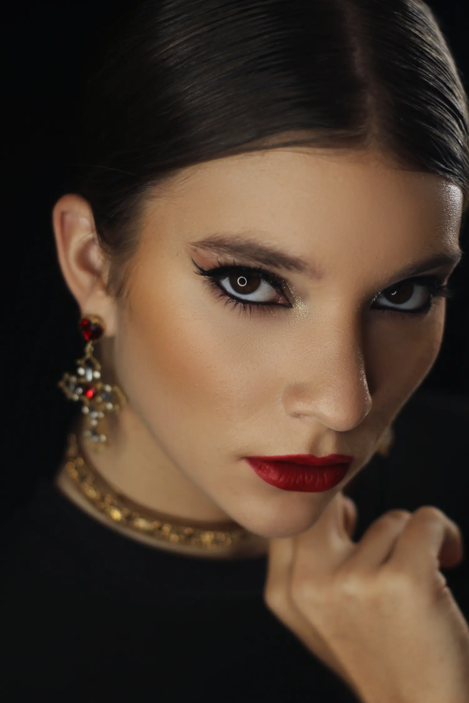 Red Flower — Beauty editorial by Or.mirov Egor Halaimov for VOUS Magazine