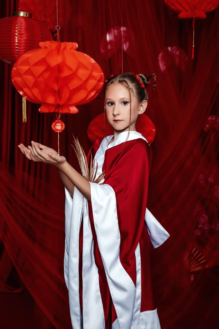China — VOUS Magazine · The December Teen Edition · Vol.1 · 2024