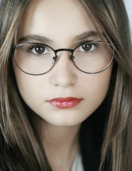 Romanian Beauties — Portrait editorial by Profa de Modeling for VOUS Magazine