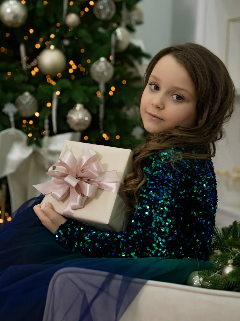 Aya MODELS - Happy New Year - Malika&Sofya — VOUS Magazine · The December Teen Edition · Vol.4 · 2024
