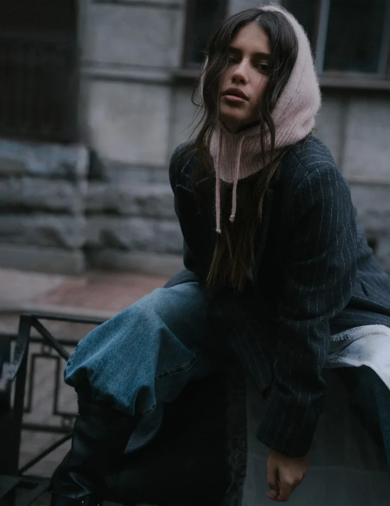 Ksenya Nepokrytova — Portrait editorial by Liubov Kitaeva for VOUS Magazine