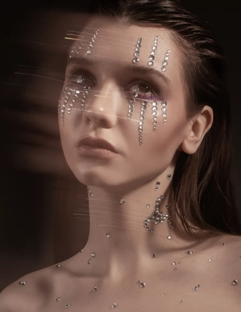 Shining — Beauty editorial by Tatiana Tochelovskaya for VOUS Magazine