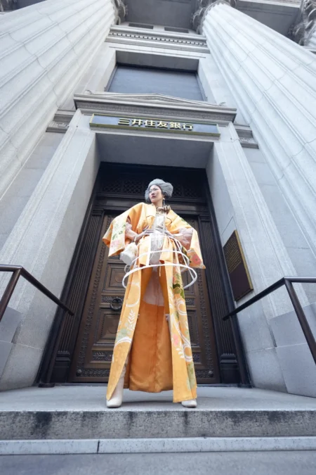 A Metaphor of Time — Fashion & Beauty editorial by Victoria Timoshenko for VOUS Magazine