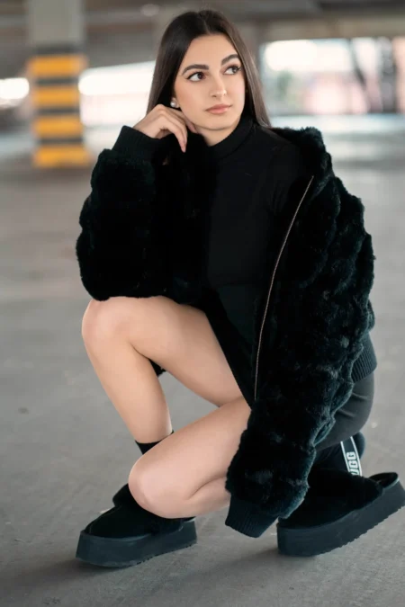 Just Me — Fashion & Beauty editorial for VOUS Magazine