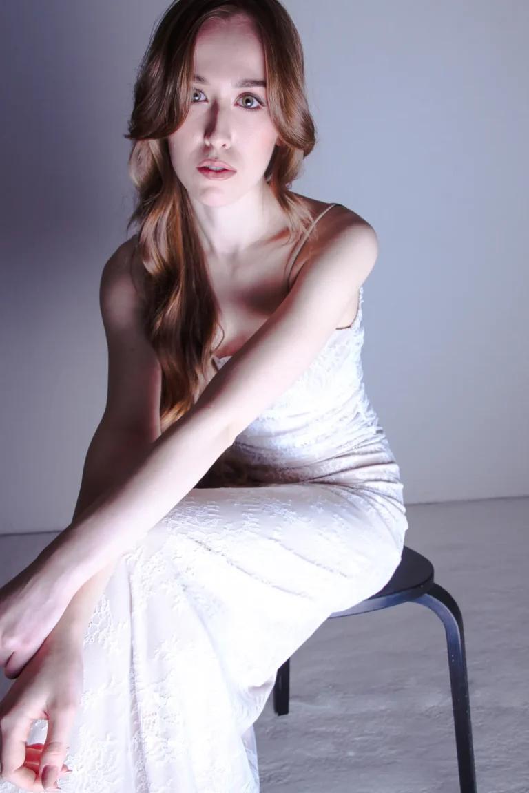 Anna — Portrait editorial for VOUS Magazine