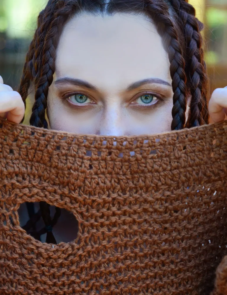 Bohemian girl — Fashion editorial by Angela Kuzmina for VOUS Magazine
