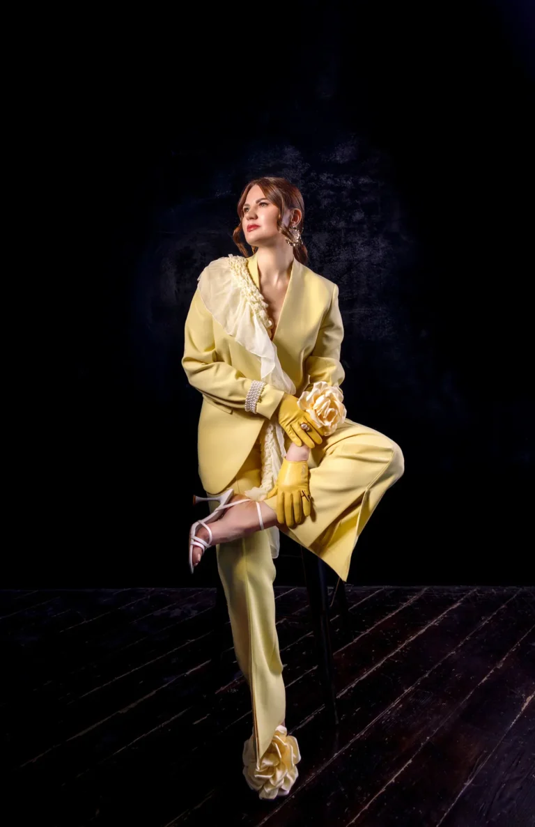 Julia Kharina — Fashion editorial by Svetlana Gustova for VOUS Magazine