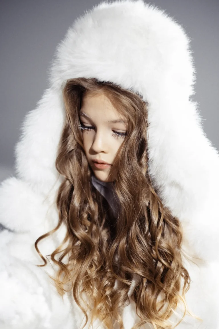 Snow-White Story — Teen editorial by Aleksandra Krocha for VOUS Magazine