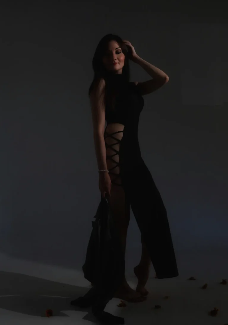 The Charm of Spring — Fashion editorial for VOUS Magazine