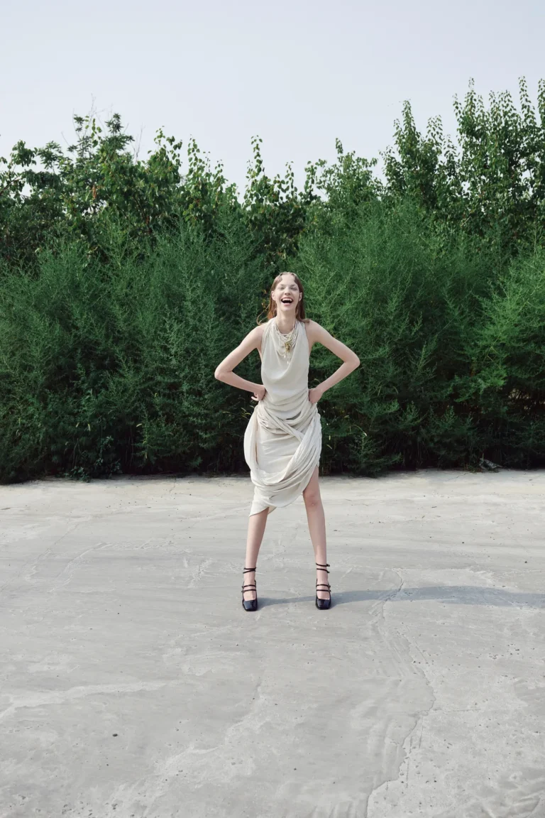The Direction of Freedoom — Fashion editorial by Han Bao for VOUS Magazine