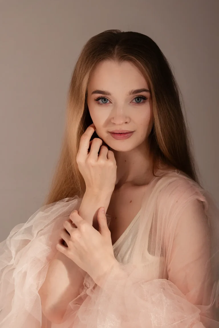 Spring Mood — Beauty editorial by Ольга Тютина for VOUS Magazine