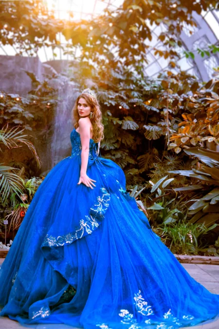 Tropical Fantasy — Portrait editorial by Maria Timofeeva for VOUS Magazine