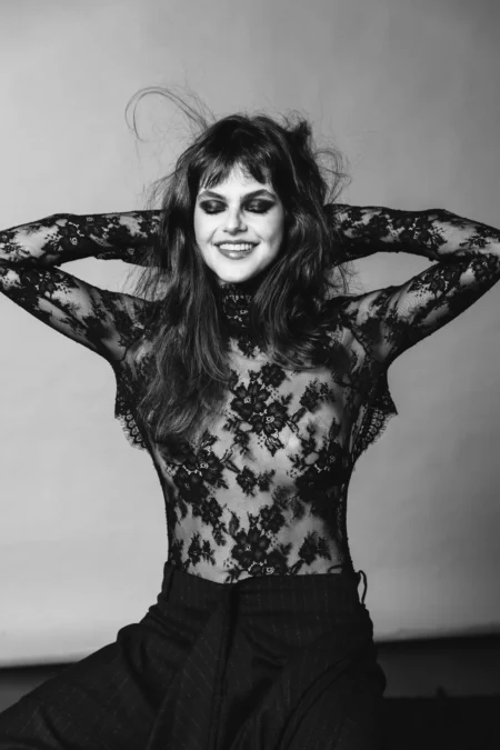 Diva Noir — Fashion editorial by Sebastián Sánchez for VOUS Magazine