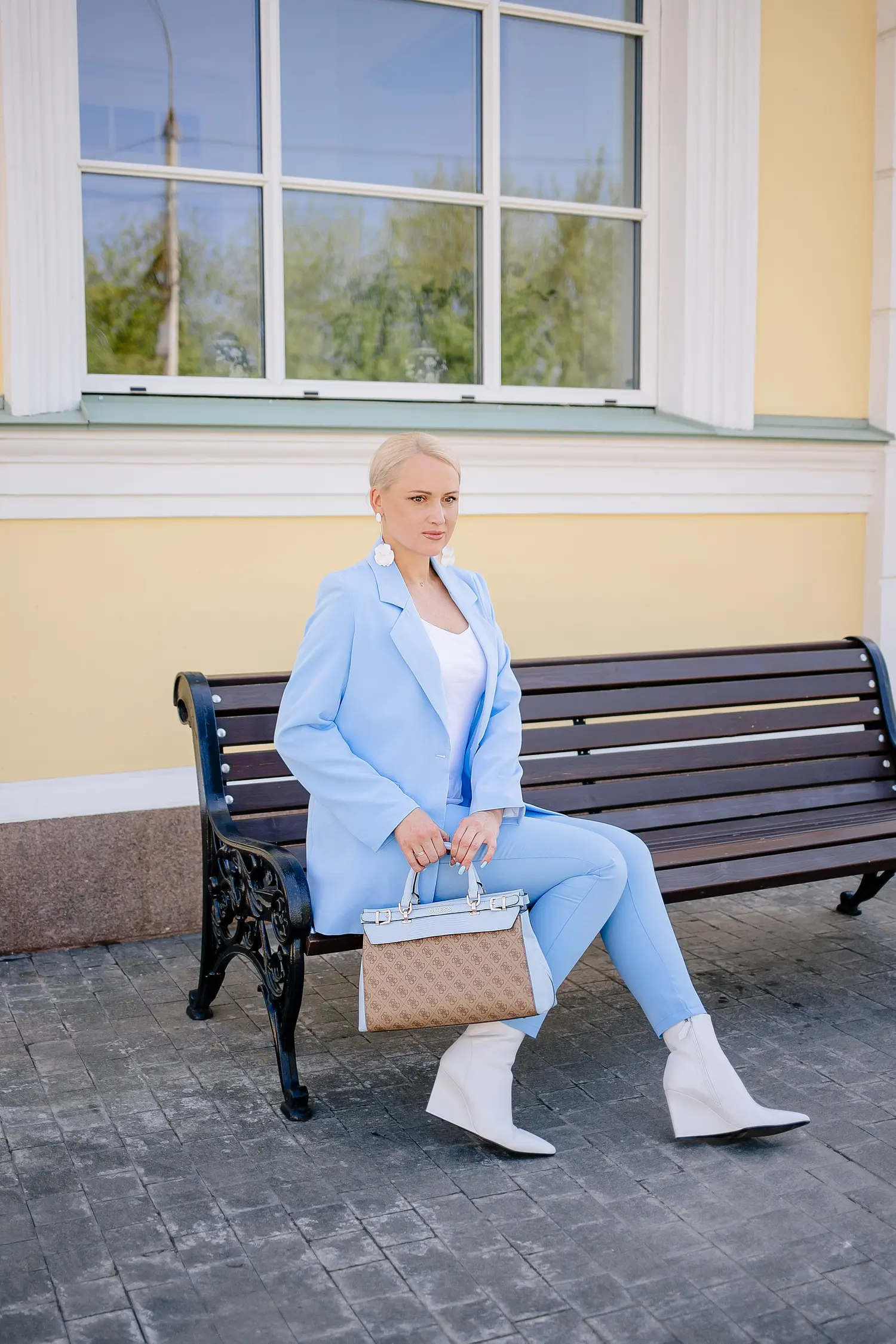 Stylish Siberia — Fashion editorial by Светлана for VOUS Magazine
