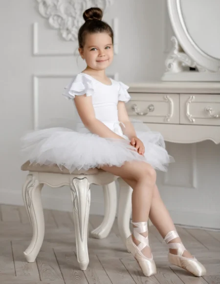 The little ballerina — Teen editorial by Yulya Dzhura for VOUS Magazine