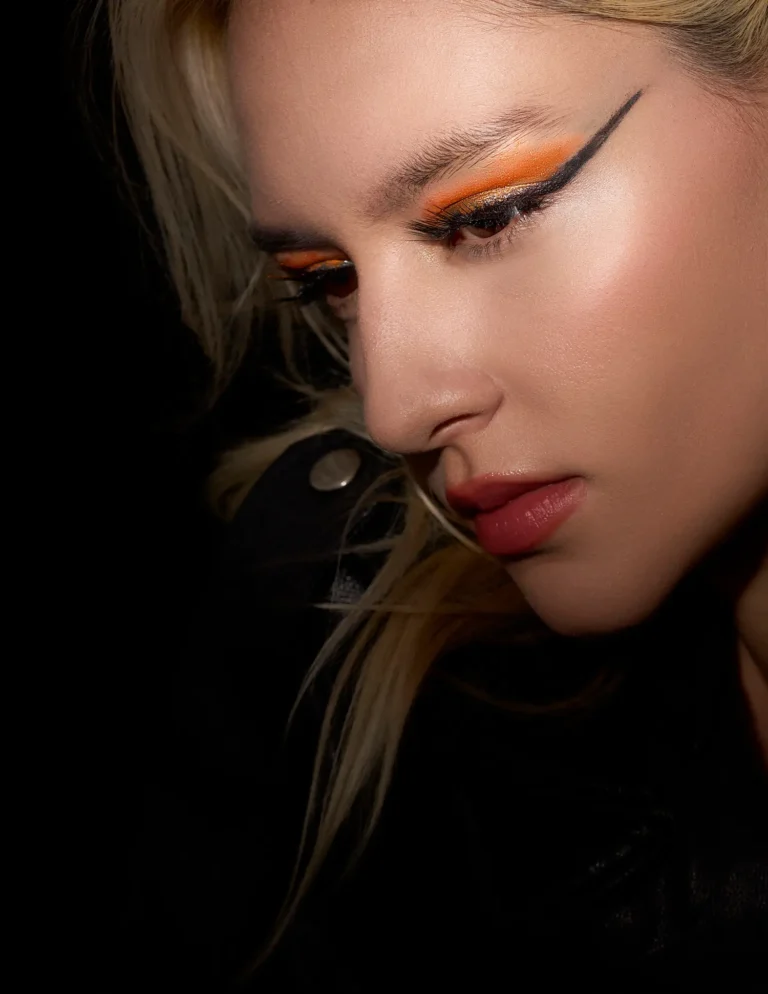 The Speculum Paradox — Beauty editorial by Gudinni Cortina for VOUS Magazine