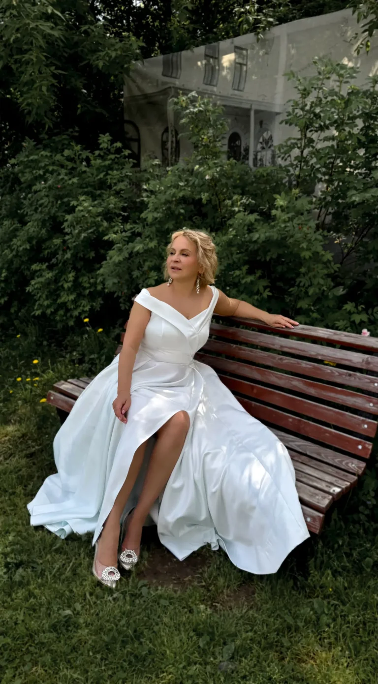 Through a haze of mystery — Wedding editorial by Irina Ugolnikova for VOUS Magazine