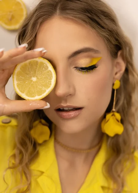 Yellow mood — Fashion editorial by Viktoriia Banit for VOUS Magazine