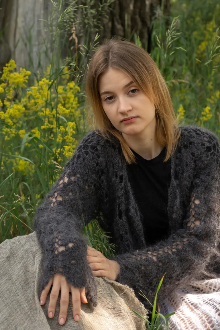 Delicate lace of traditions — Teen editorial by Olga Saltykova for VOUS Magazine