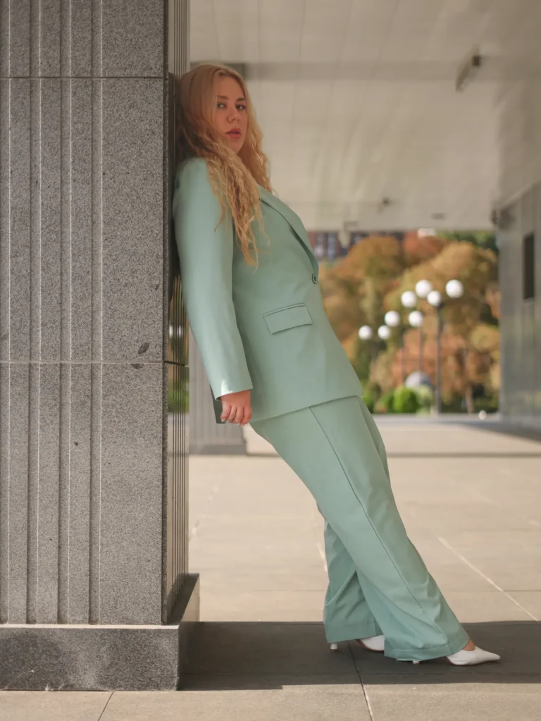 Mod: Anastasia — Street editorial by Marina Fomicheva for VOUS Magazine