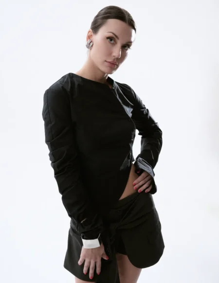 Victoria — Fashion editorial for VOUS Magazine