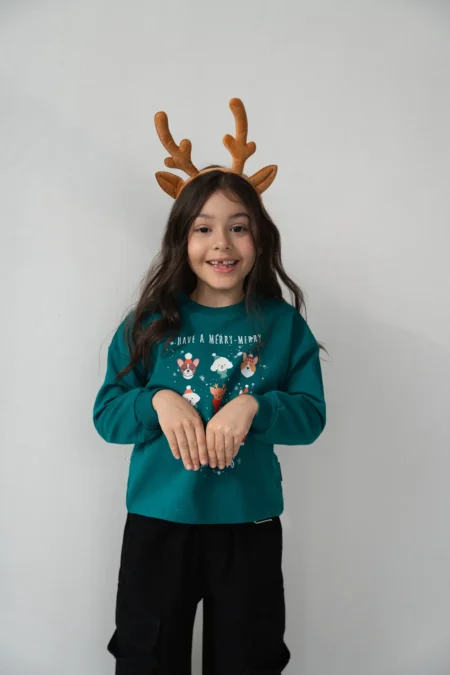 Liana as a Christmas Bambi — Teen editorial by Anastasia Burkhanova for VOUS Magazine