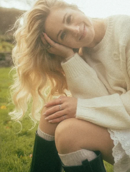 Whisper of Light — Portrait editorial by Yanina Ignatenko for VOUS Magazine