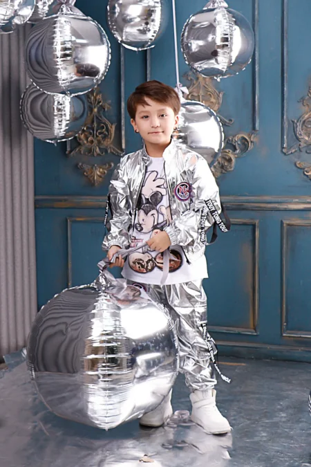 Fashion kids models — Teen editorial by Sabina for VOUS Magazine