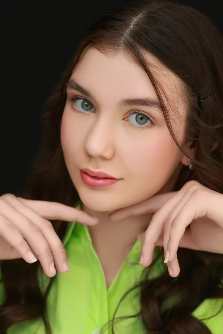Model Riana — Teen editorial by Varvara for VOUS Magazine