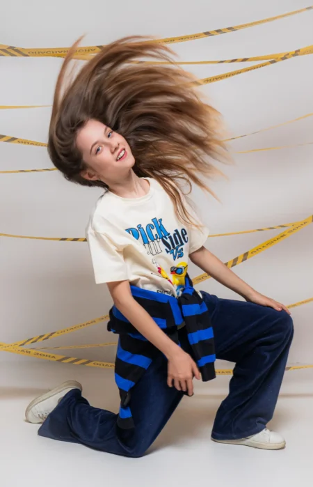 Dangerous girls — Teen editorial by Nadezhda Vorobieva for VOUS Magazine