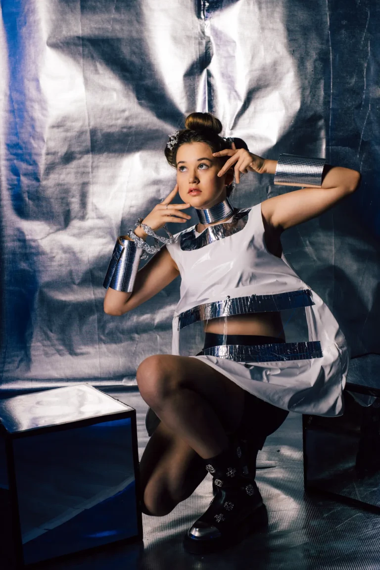 Space — Beauty editorial by Kristina Korotkova for VOUS Magazine