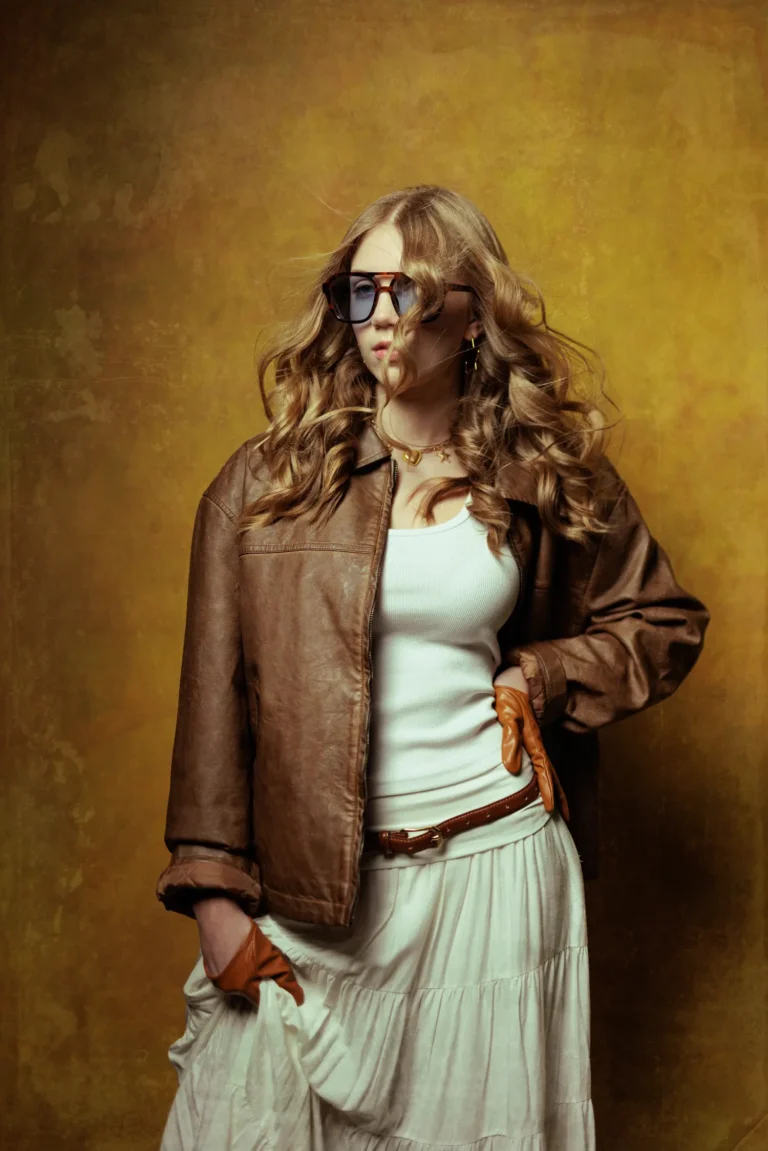 Amber Girl — Teen editorial by Daria Dunich for VOUS Magazine