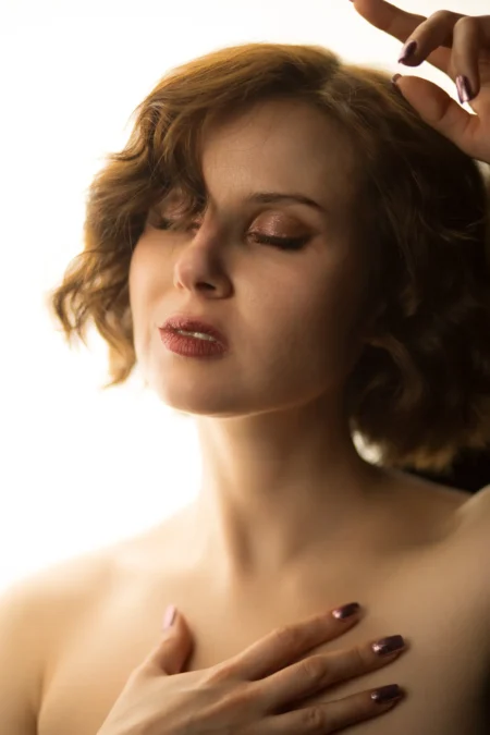 Colour. Body. Line. — Beauty editorial by Dmitry Melnikov for VOUS Magazine