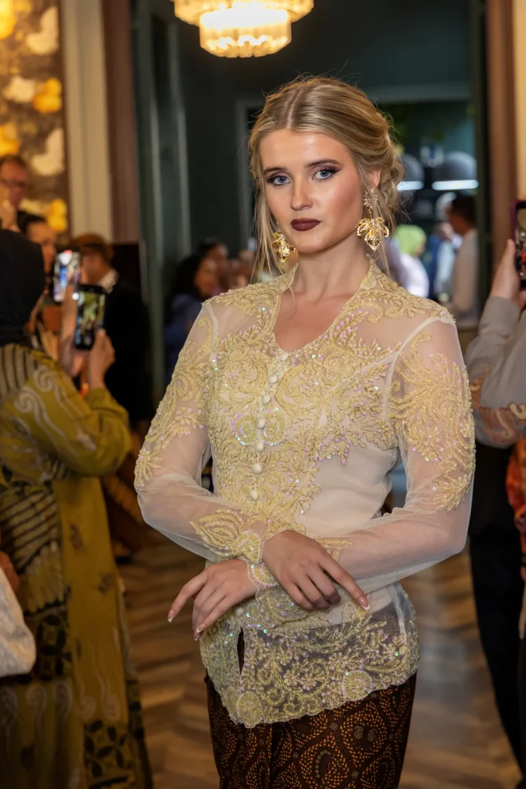 Hari Kartini Heritage in Motion — Fashion editorial by Marcel Maximiliaan Schwab for VOUS Magazine