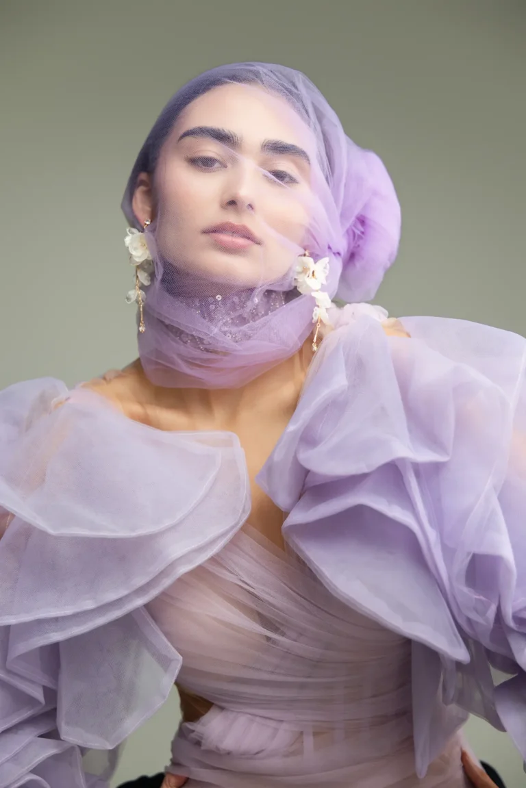 Think Pretty — Fashion editorial by Leonardo Gomez for VOUS Magazine
