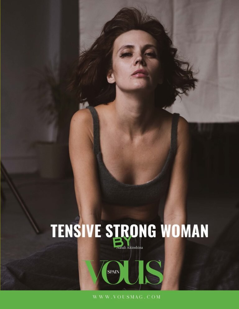 Задумчивая сильная женщина — VOUS Magazine · The August Fashion Edition · Vol.4 · 2026