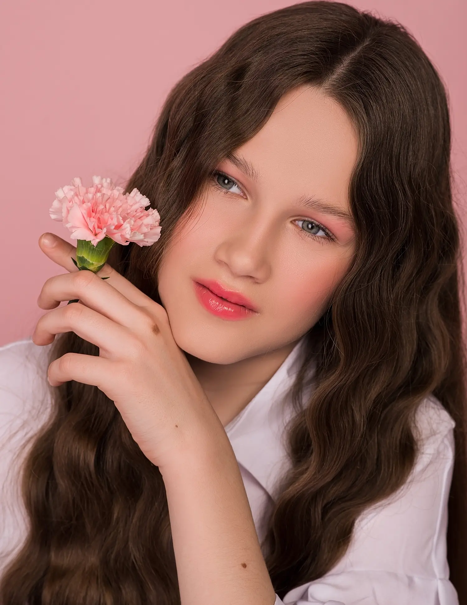 Flowers — photographed by Korchagina Svetlana for VOUS Magazine, September 2026 Teen edition
