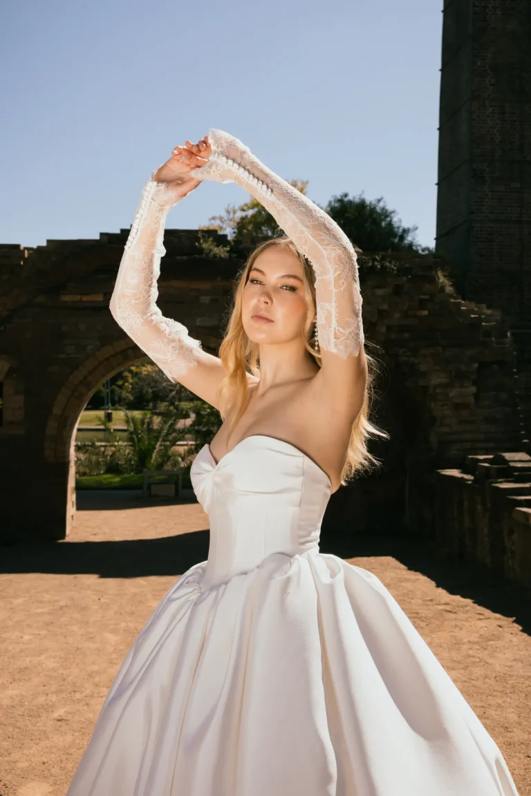 The Style of Amore — photographed by Lou Lambrecht for VOUS Magazine, September 2026 Wedding edition